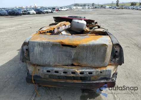 2014 Chrysler 300 из США, поврежденный, VIN 2C3CCAAG9EH140884